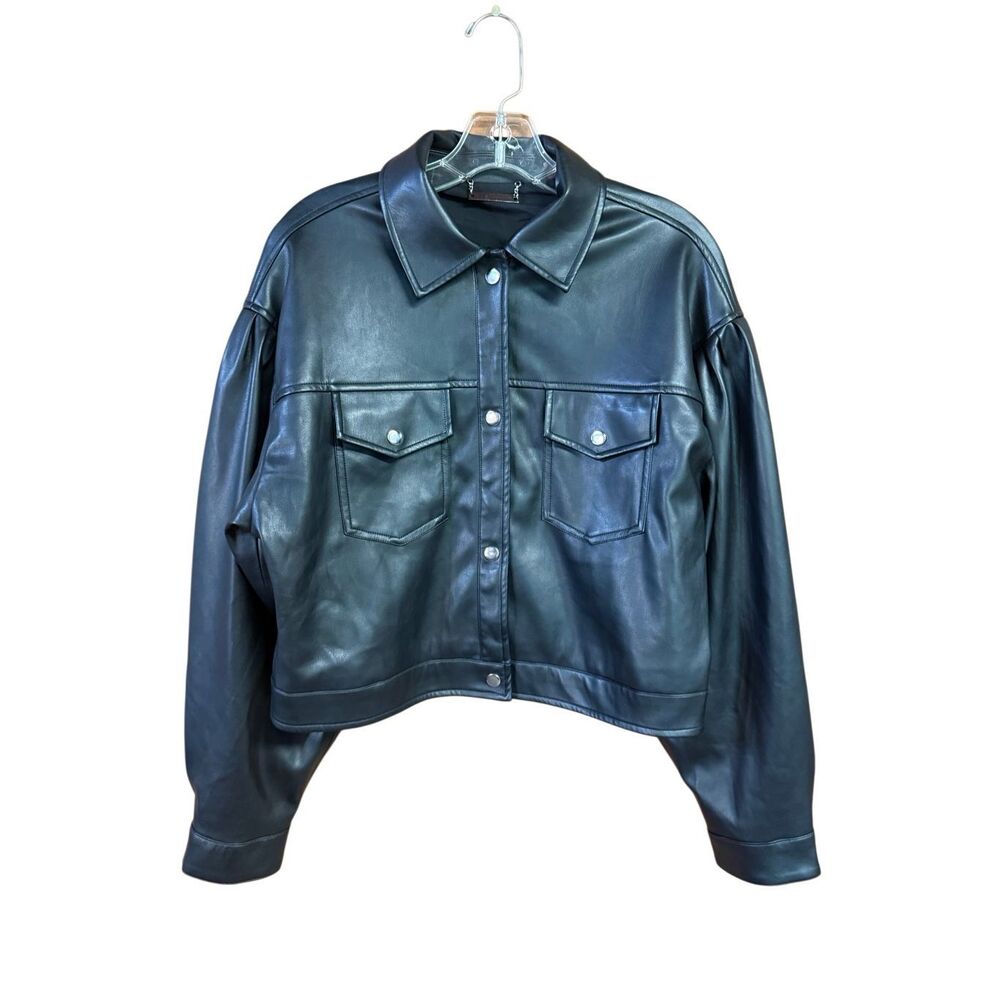 Tahari faux leather Snap-front jacket Sz M NWT